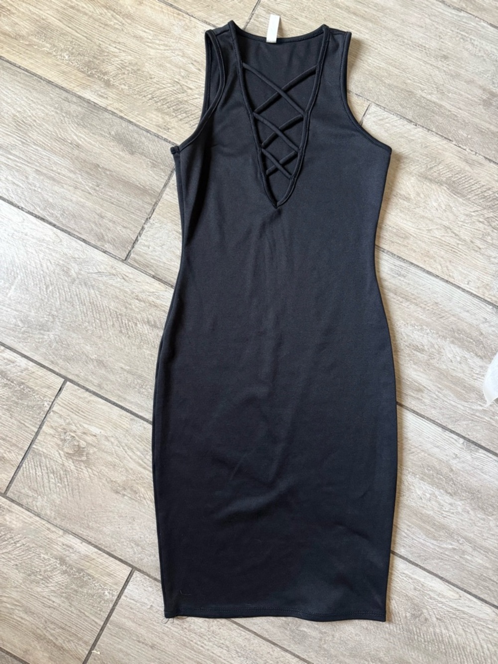 Women's Black Sleeveless Crisscross Bodycon Dress